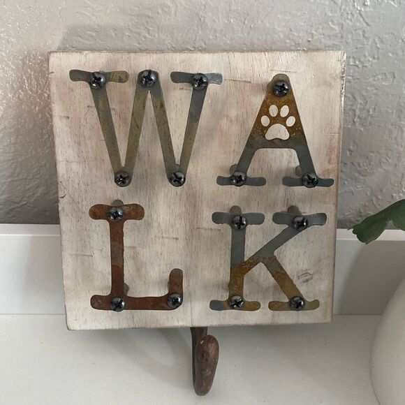Mud Pie Other - Mudpie WALK Iron Dog Leash Hanger